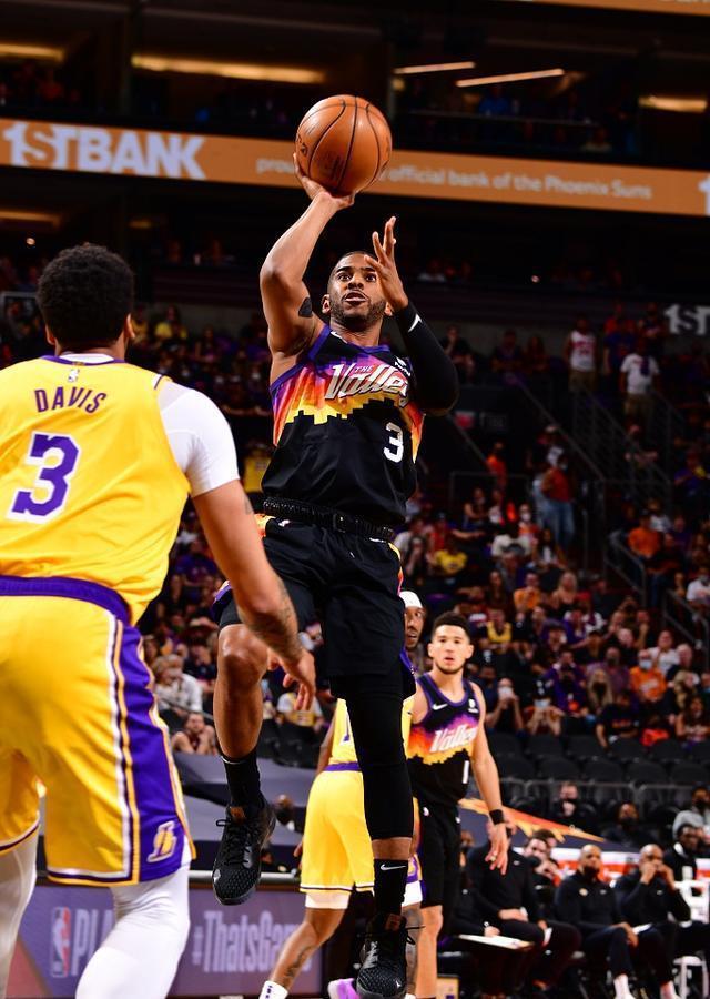 场上交锋引 场上交锋引