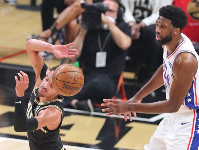 他的临场应 他的临场应